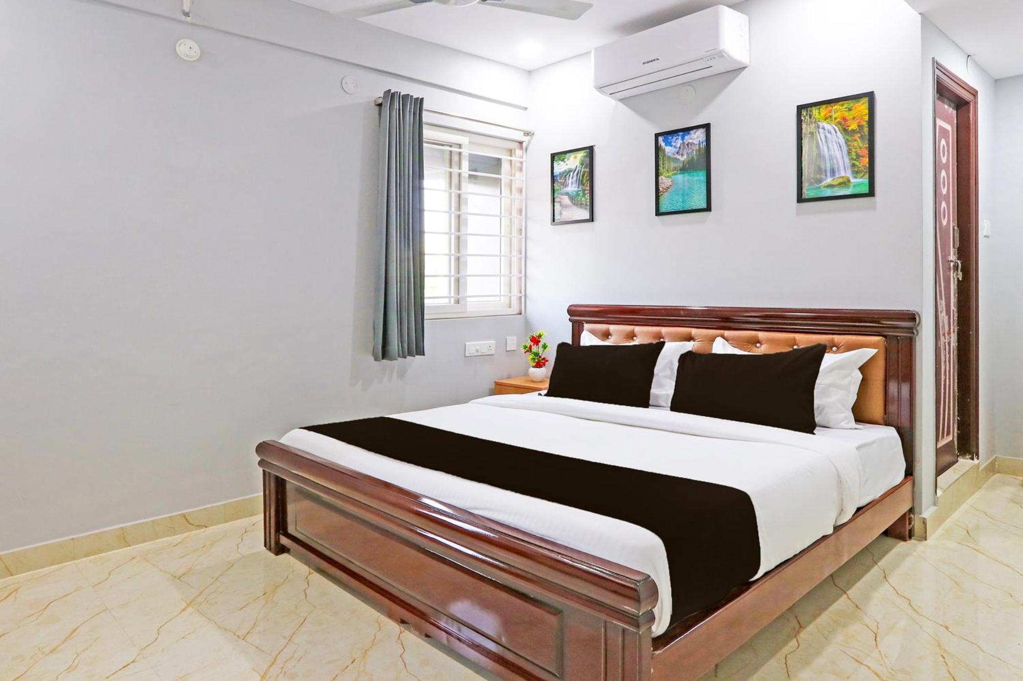 Super Townhouse Qualia Elite S R Nagar Hotel Hyderabad Exterior photo