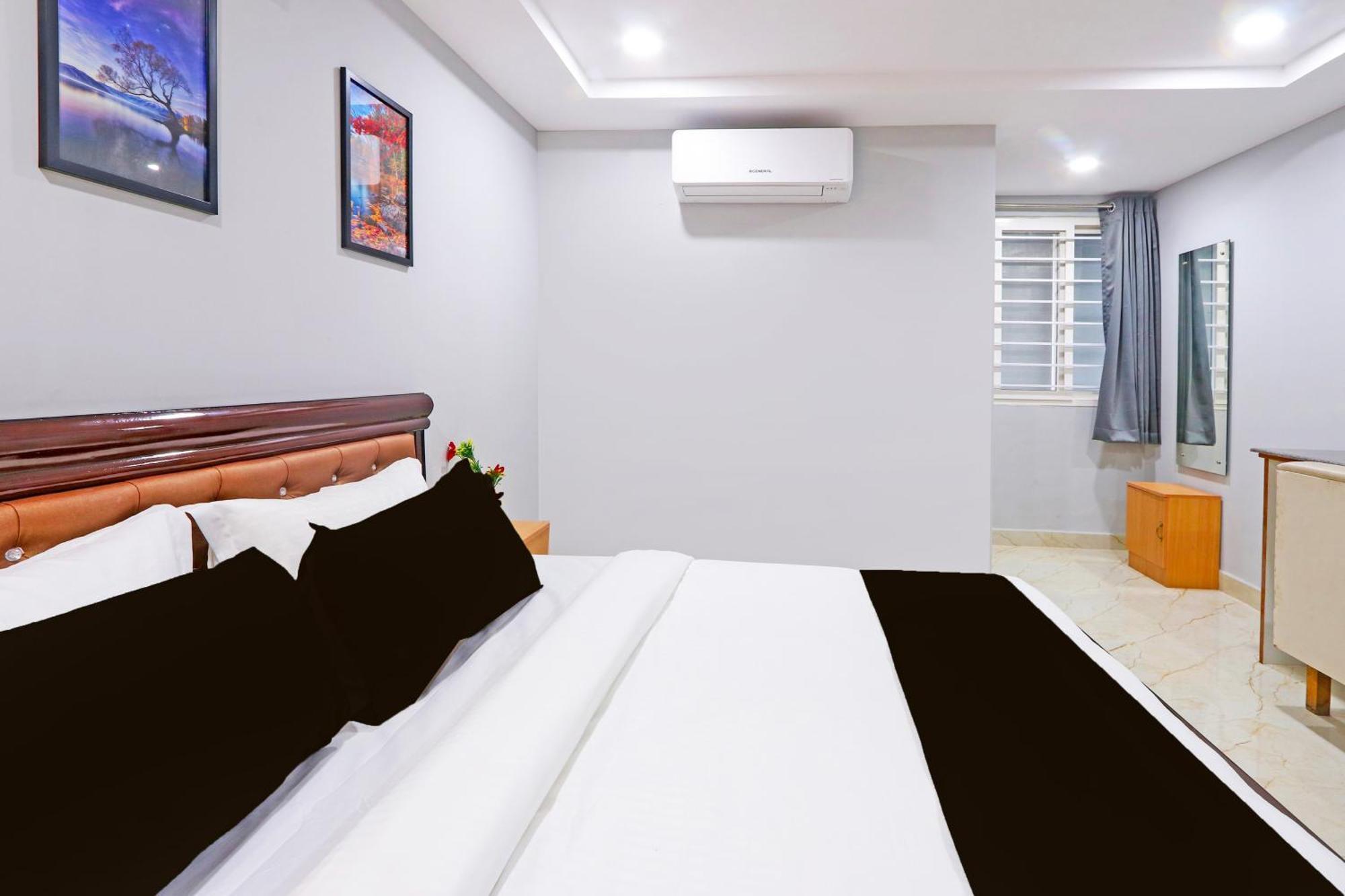 Super Townhouse Qualia Elite S R Nagar Hotel Hyderabad Exterior photo